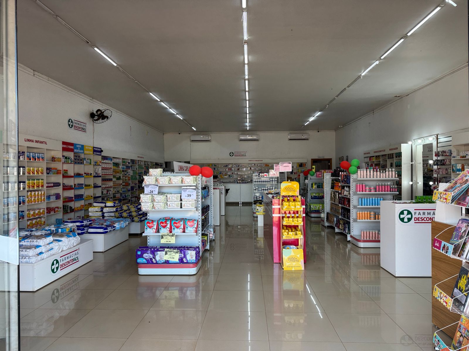 Fachada da Farmácia Desconto Fácil